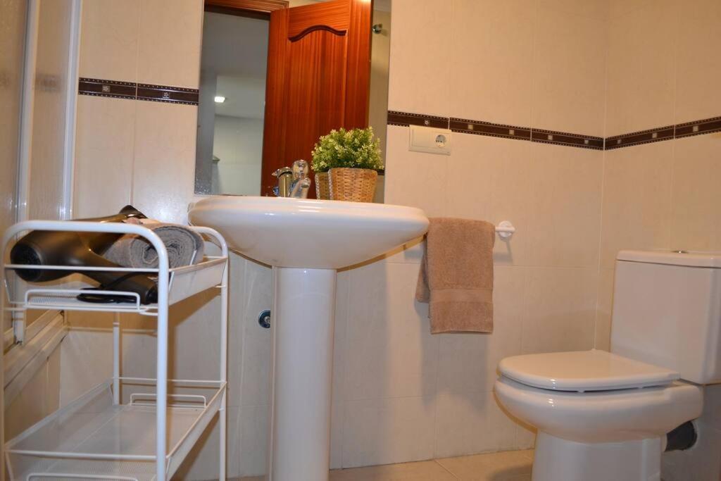 Precioso Apartamento En Primera Linea De Playa En Caleta De Velez Exterior foto